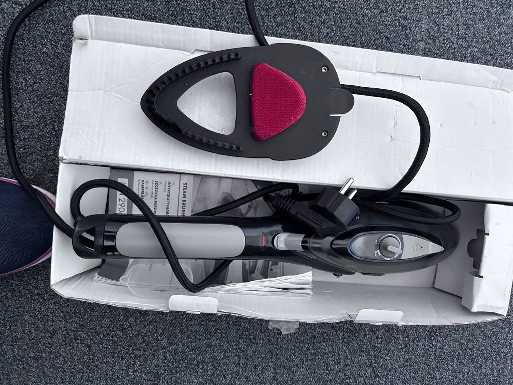 SilverCrest Steam Brush 1000 W – ręczna parownica do ubrań
