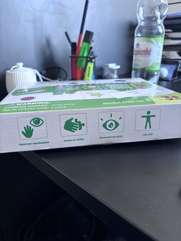Montessori Busy Board Krokodyl – tablica sensoryczna edukacyjna, model SNO-06, 3+