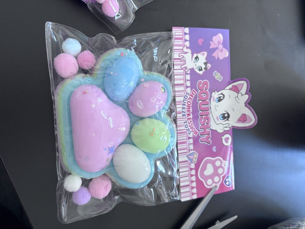 Squishy sensoryczny – gniotek antystresowy dla dzieci 3+