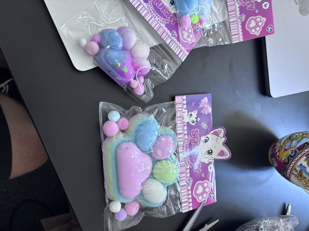 Squishy sensoryczny – gniotek antystresowy dla dzieci 3+