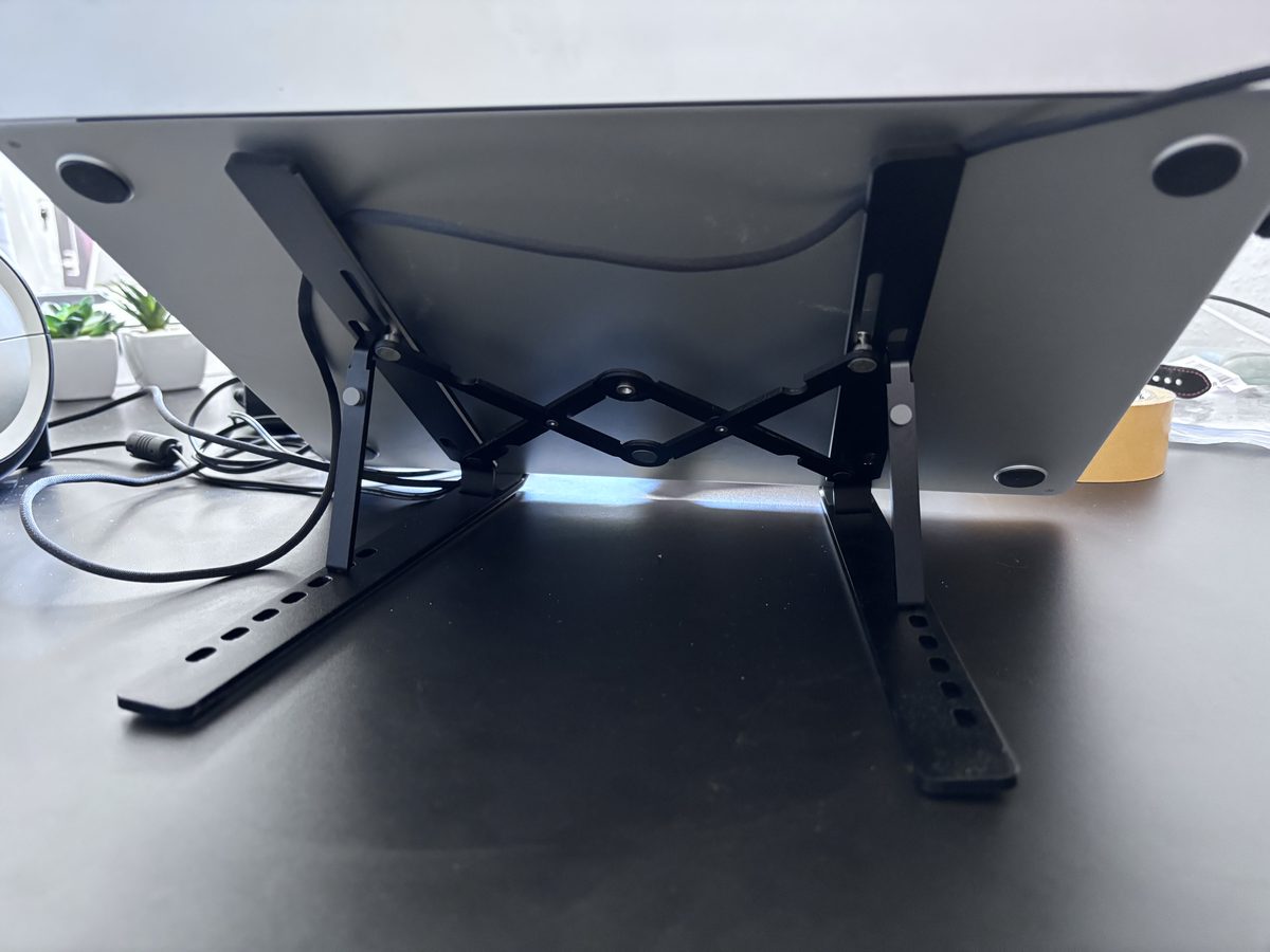 Aluminiowa składana podstawka Auyuiiy pod laptop 10–15,6 cala – regulowana
