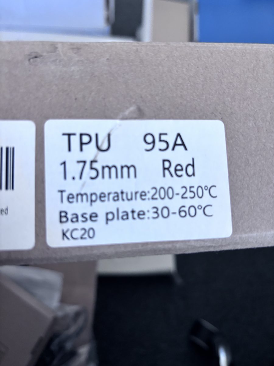 Filament PRILINE TPU 95A czerwony 1,75 mm, 1 kg – elastyczny do drukarki 3D