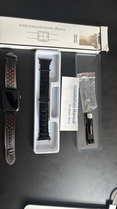 Metalowa czarna bransoleta do Apple Watch 38/40/41/42 mm z narzędziem do regulacji