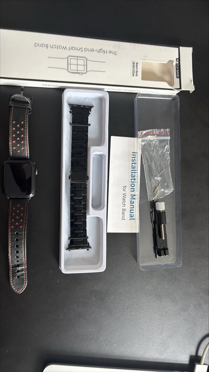 Metalowa czarna bransoleta do Apple Watch 38/40/41/42 mm z narzędziem do regulacji
