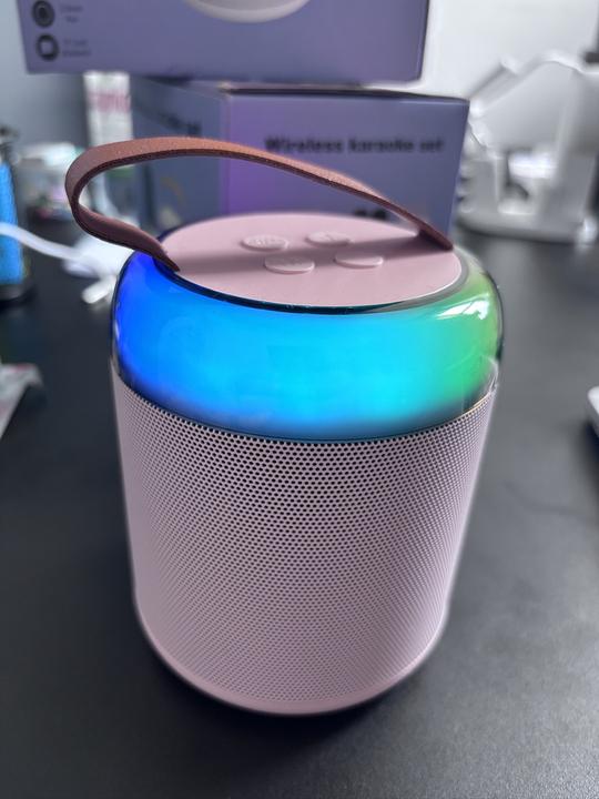 Bezprzewodowy zestaw karaoke – głośnik Bluetooth RGB + 2 mikrofony, różowy