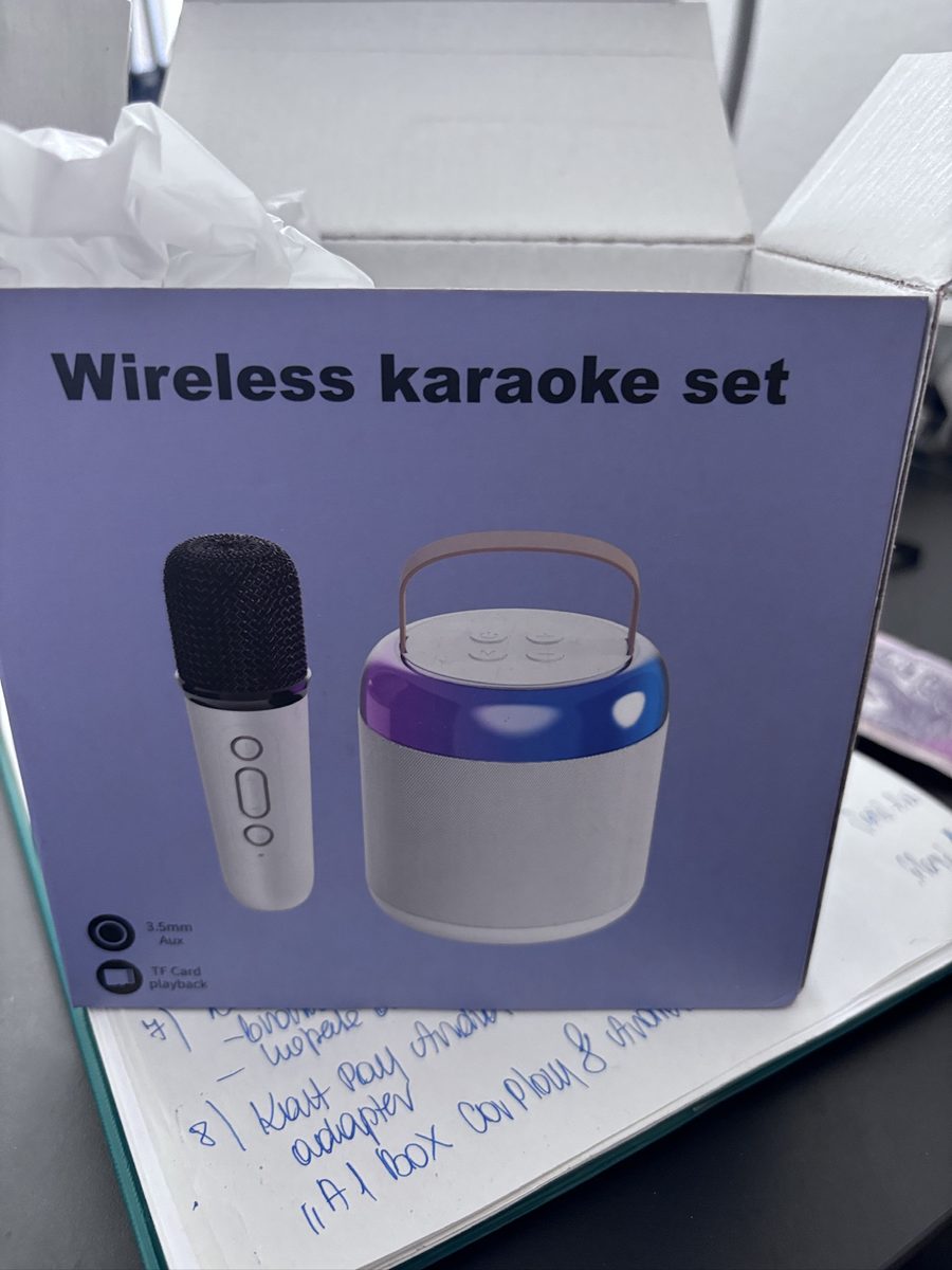 Bezprzewodowy zestaw karaoke – głośnik Bluetooth RGB + 2 mikrofony, różowy
