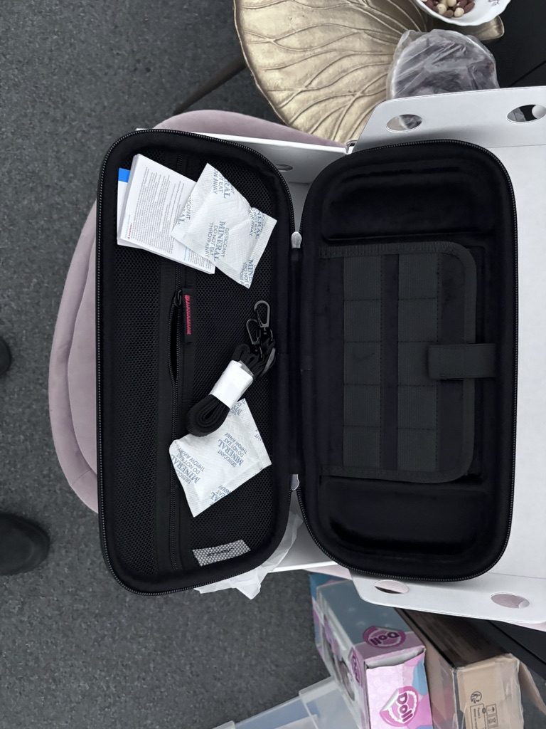 JSAUX Mega Carry Case Nintendo Switch 2 – futerał premium + miejsce na 20 gier
