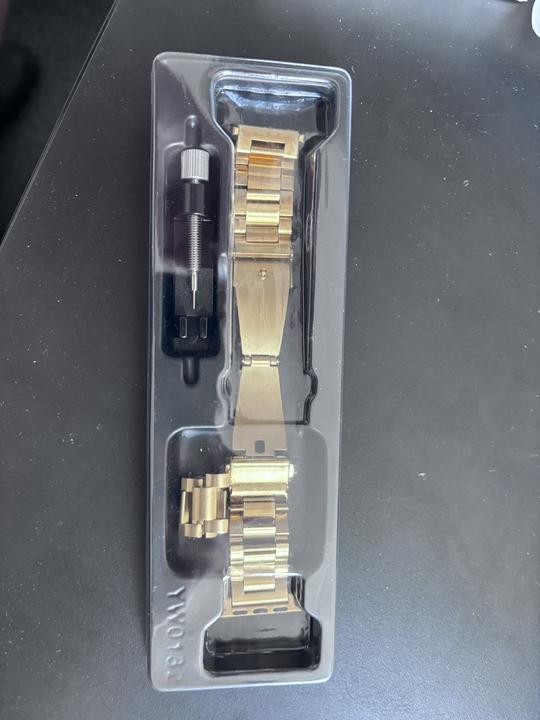 Fullmosa – metalowa bransoleta do Apple Watch | Złota | Z narzędziem do regulacji