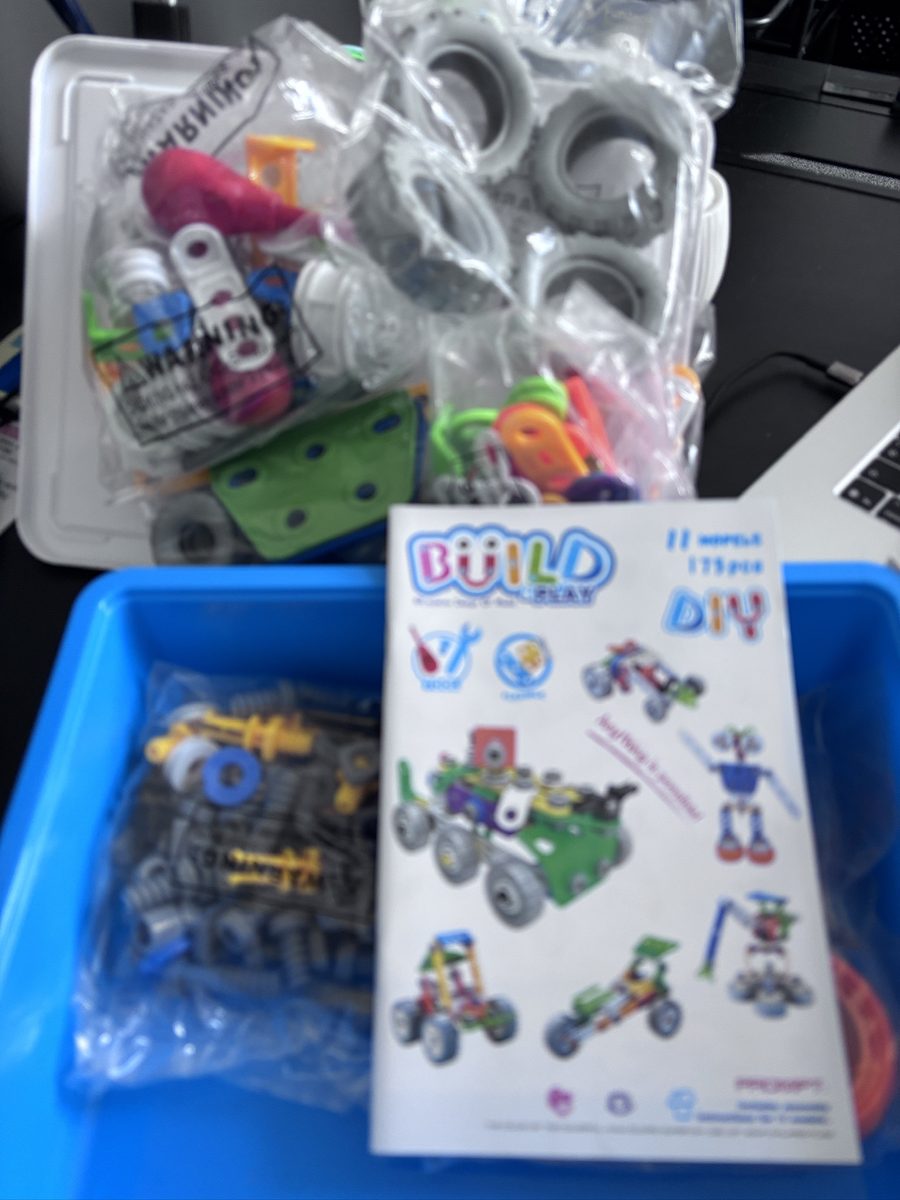 MoonToy Build & Play – zestaw konstrukcyjny 111 elementów, pojazdy DIY, 3+