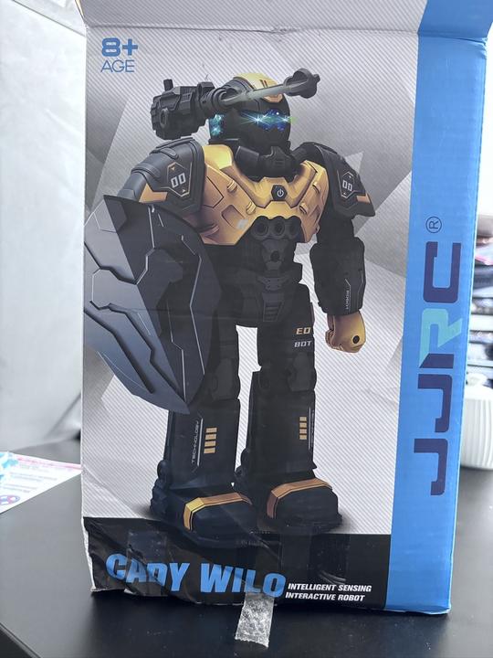 Interaktywny robot Cady Wilo JJRC – sterowanie pilotem i gestami, światła, tryb demo, 8+
