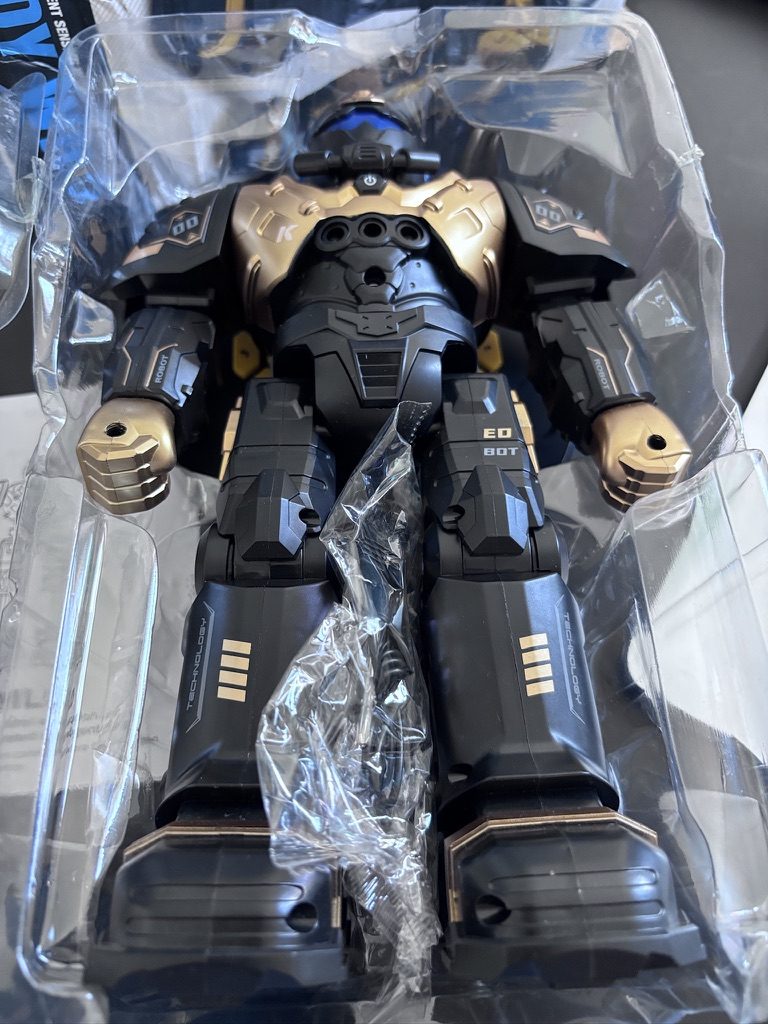 Interaktywny robot Cady Wilo JJRC – sterowanie pilotem i gestami, światła, tryb demo, 8+